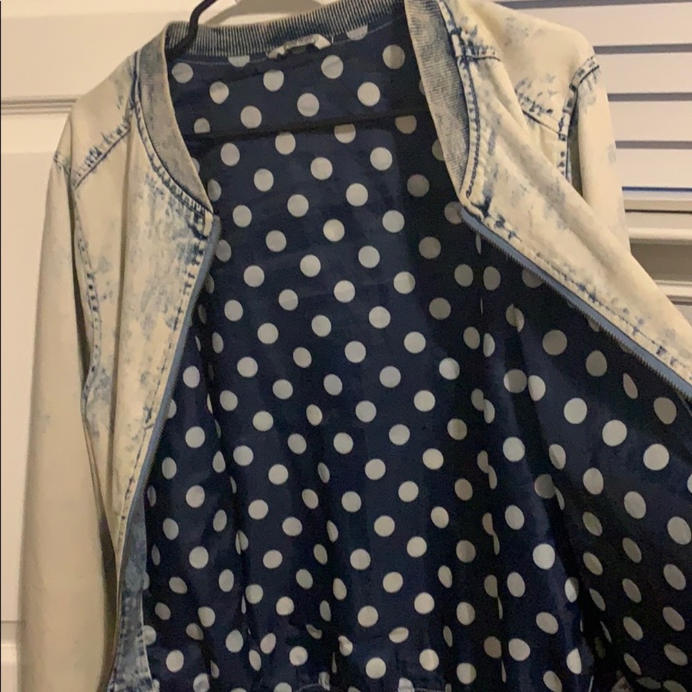 jacket - Picture 2 of 2